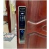 Chi tiết tay nắm và mặt trước khóa vân tay Kassler KL-828-F màu đen sang trọng
