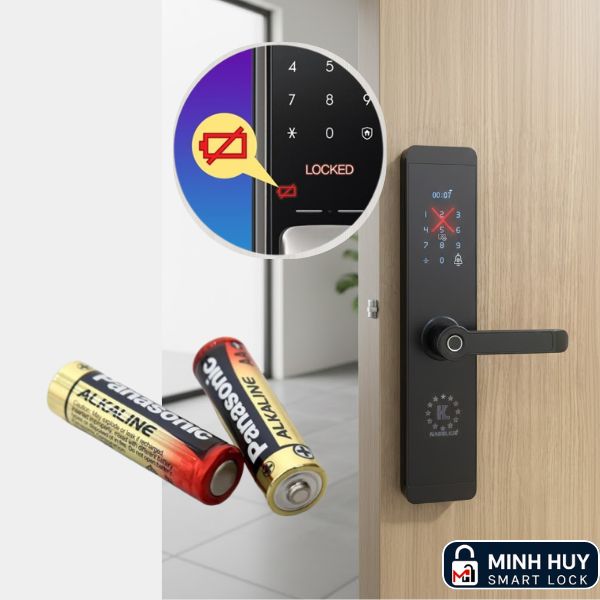 Khóa điện tử nên thay pin chính hãng