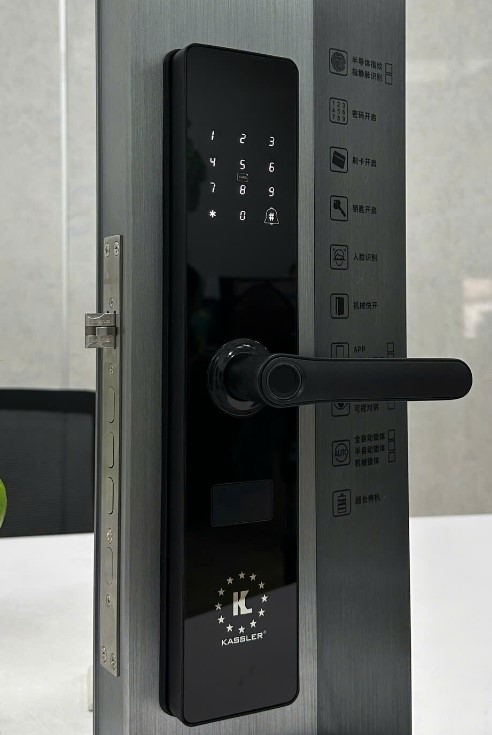 Khóa cửa thông minh Kassler KL-399 Black màu đen